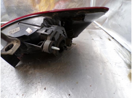 107366848-5e5ea9f1-b252-41fe-885e-c8a5390f7638-Piece-107366848-Feu-arriere-principal-gauche-CITROEN-C5-2-20-HDI-16V-TURBO-25c4c753133025149bc364be5f9cab1cadc88c375d916398827f582bf1610da9_m.JPG