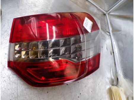 107366857-b2174a0d-19ea-4e67-967a-ac3af02e92fa-Piece-107366857-Feu-arriere-principal-droit-CITROEN-C5-2-20-HDI-16V-TURBO-ba5ce1add67aa5097e8cbdab67e1565a0a1087608c1c884391a6b16ad2f6a404_m.JPG