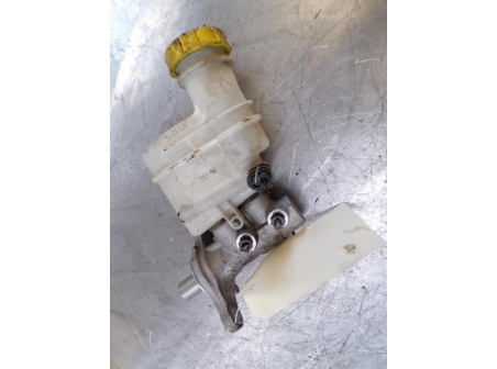 107407432-97605590-294e-4925-83b7-4ea3df7cfac4-Piece-107407432-Maitre-cylindre-FIAT-500-2-PHASE-1-12i-8V-4aa47dbbb7bbd33e423cac35c9ef0f0966aaf49806b0695b4a6104b56d796248_m.JPG