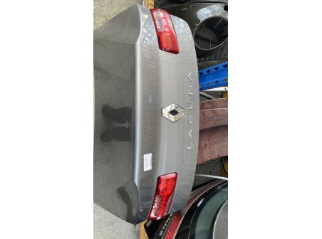 107389853-4725bef0-cf56-4413-8390-e462b03fe3dc-Hayon-arriere-901007200R-RENAULT-LAGUNA-3-PHASE-1-COUPE-a43a009e85bd223b2b1b421ee5407e5aba604c11f597ff358093d7975599cb7a_m.jpg