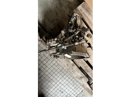 107429307-dc25e691-34f6-4ed6-9401-290858cd8d63-Piece-Boite-de-vitesses-HYUNDAI-BAYON-449349df941c3feee79b37e8e198323ad7c02842155041fb399e922770a75f40_m.jpg
