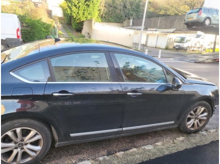 Vehicule-CITROEN-C5%202-2012-95f2171f9da941ea05535996ada521bdc82a853015ce9d5f39277b5f8e8e8705_m.jpg