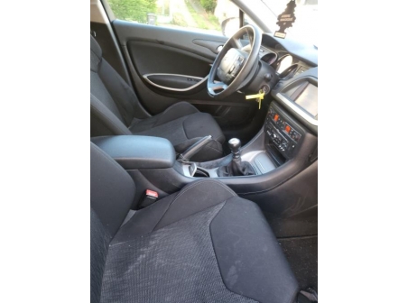 Vehicule-CITROEN-C5%202-2012-72d2f13b217caae9996847274941a93841afc80ac5eaac13b665fb1fa540a9cf_m.jpg