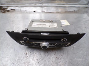 106125598-0770eaf5-13a3-4acd-8451-3b68accf0424-Piece-106125598-Autoradio-dorigine-281152237R-RENAULT-LAGUNA-3-PHASE-2-20-DCI-16V-TURBO-03423cbdd19e8523a250fbe3ba947b62425a47bbc023ff677848a675f4351ee8_m.JPG