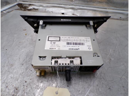 106125598-cc414650-ad8f-4fb2-927d-3b74ddfbe207-Piece-106125598-Autoradio-dorigine-281152237R-RENAULT-LAGUNA-3-PHASE-2-20-DCI-16V-TURBO-40b5999e3894a66bf32244eaf5f231fa06cf176f35f4229f0c6231f2b1d833b8_m.JPG