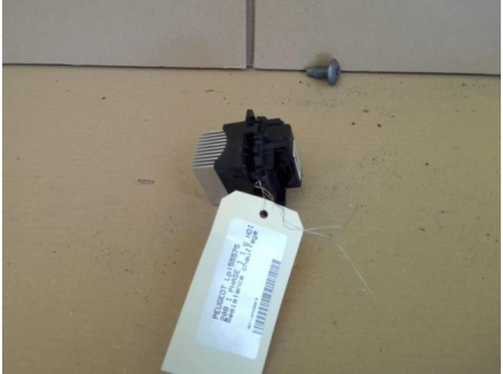 107496819-1a4447b9-91ad-49b9-9459-ba125b37495e-Piece-107496819-Resistance-chauffage-PEUGEOT-208-1-PHASE-1-16-HDI-8V-TURBO-e0520ec681684282553bf6f637d4eb5639985256b23a26541bad901db40b648b_m.jpg