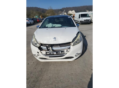 Vehicule-PEUGEOT-208%201%20PHASE%201-2013-e64f477976e040321f3bcfa30ea2670757504f08072804f54b85a5d12f51894f_m.jpg