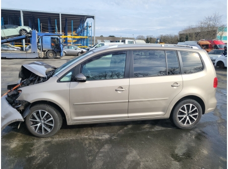 Vehicule-VOLKSWAGEN-TOURAN%202-2011-82851cb388b77d0ae24934f12079fdc46322a1ea7803f2d597586670135d465c_o.jpg