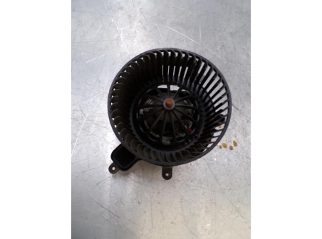 107561765-82b1724c-e0fa-47f0-912d-2363a703b69a-Piece-Ventilateur-chauffage-PEUGEOT-18f08152f4b52fdf9d336ca8d4ef71d530f5449c97a753dd56549aa8ea8f123d_m.JPG