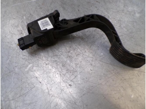 107561893-bc9e534a-e9f5-4291-9c73-da91d2d6579e-Piece-Pedale-daccelerateur-PEUGEOT-07488aab4185ca637bdfbddf3e3ea9c23e53a112a0083c74e4559fa79777c018_m.JPG