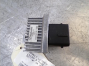 106125657-e8d7a6e3-4254-4c70-8bd9-24a302f69458-Piece-106125657-Boitier-de-prechauffage-110678071R-RENAULT-LAGUNA-3-PHASE-2-20-DCI-16V-TURBO-d77bfffb147c5d14037fb7964a5eaab4b1104ba803b94556f16c65a265a6ac73_m.JPG