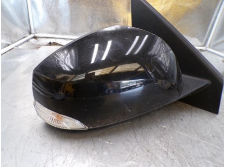 107573545-a86a5d8b-4df0-445f-8f91-c98cb4b4c541-Piece-Retroviseur-droit-RENAULT-LAGUNA-3-PHASE-2-20-DCI-16V-TURBO-4b85e27b1719bda34b2924f6f2157f7ac0912e104de4705897fdc9f1270ce573_m.JPG