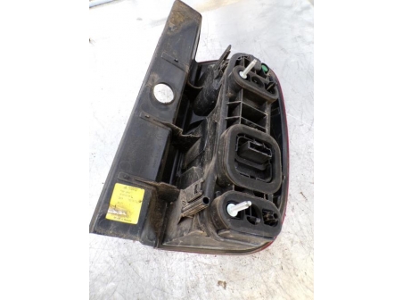 107400130-89453816-e13c-4dae-a2ec-a53be7c9e17f-Piece-107400130-Feu-arriere-principal-gauche-265550035R-DACIA-DUSTER-1-PHASE-1-15-DCI-8V-TURBO-f89759621690108cce7845bfcc4db216633fe14315c362254a79f6a8e2f77f86_m.JPG