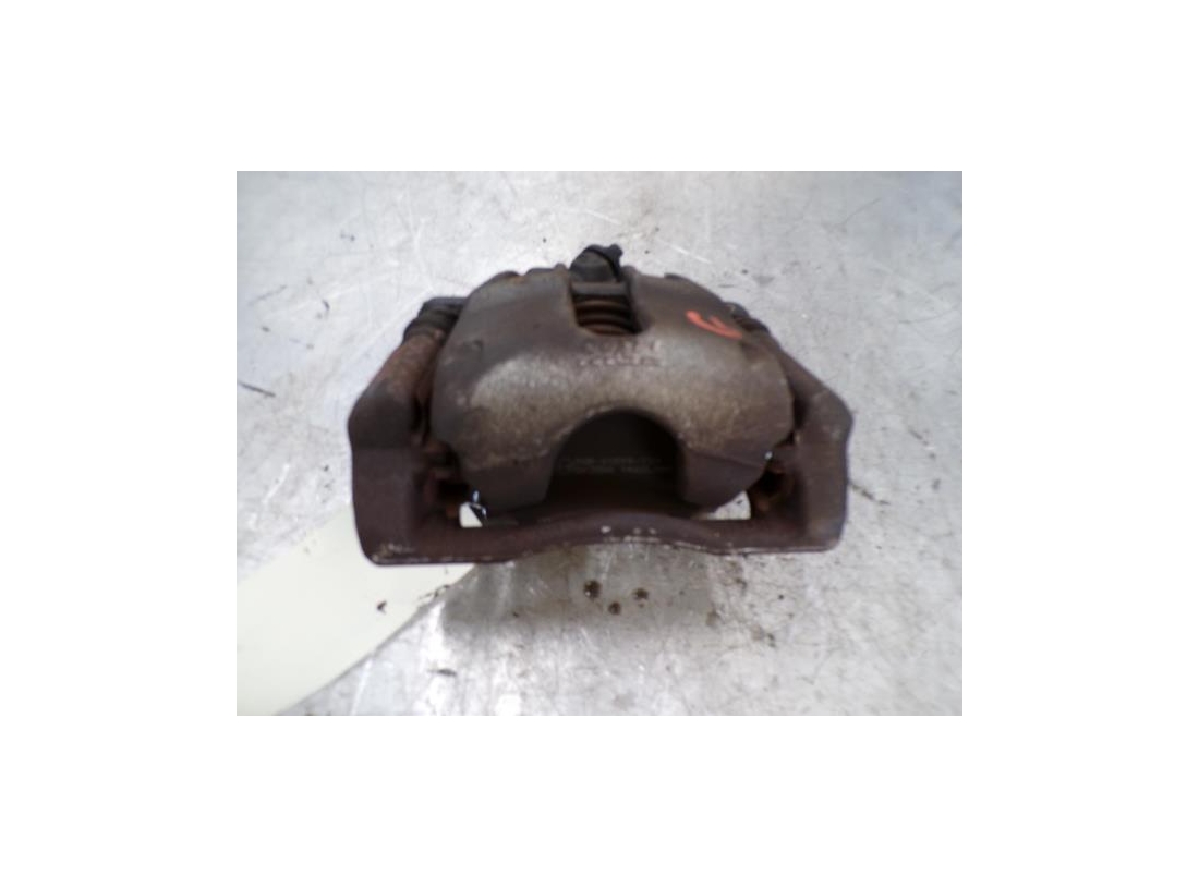 107509948-3f56dcb1-a125-487d-8dd7-73e5094f7cf1-Piece-107509948-Etrier-avant-gauche-7701208332-RENAULT-CAPTUR-1-PHASE-1-09i-12V-TURBO-TCE-90-ce851eb880aee92a5f317e3c4e7052c803457c34c9d7b4eb9f13912ecccbe810_m.JPG 107509948-3f56dcb1-a125-487d-8dd7-73e5094f7cf1-Piece-107509948-Etrier-avant-gauche-7701208332-RENAULT-CAPTUR-1-PHASE-1-09i-12V-TURBO-TCE-90-ce851eb880aee92a5f317e3c4e7052c803457c34c9d7b4eb9f13912ecccbe810_m.JPG