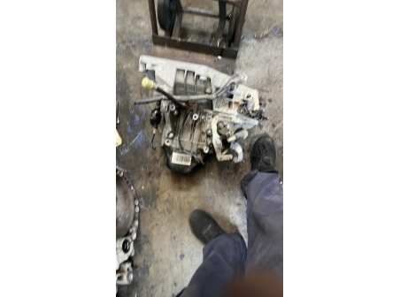 107615550-28df4c7b-ca64-4bb1-8709-39460830e4c0-Piece-Boite-de-vitesses-320109359R-DACIA-SANDERO-2-PHASE-2-d682caa0046bea53234bd76688d56a06b8c42cd211e0dee153ed158291bfc335_m.jpg