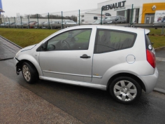 Vehicule-CITROEN-C2-PHASE-1-1-4-2004-e48db402e1f6e2c016d78a29d632cdc239574be8b6e3e408a1273f63e356a5a1.JPG 2
