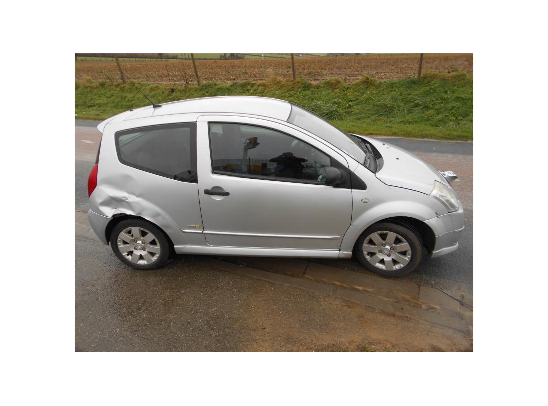 Vehicule-CITROEN-C2-PHASE-1-1-4-2004-7c36ede2703125f7526e77c3a2b1fadc40b54d9222917108827173e95a1e3b23.JPG Vehicule-CITROEN-C2-PHASE-1-1-4-2004-7c36ede2703125f7526e77c3a2b1fadc40b54d9222917108827173e95a1e3b23.JPG