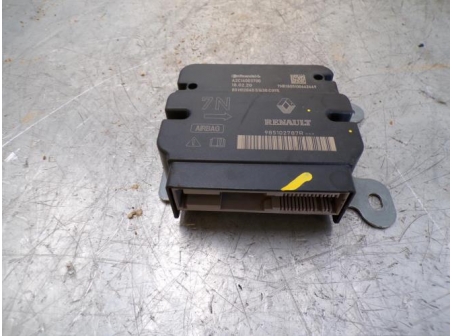107614736-fae09890-adec-4453-beaa-a2574c49ca14-Piece-107614736-Boitier-air-bag-985106332R-DACIA-SANDERO-2-PHASE-2-09i-12V-TURBO-TCE-90-34bc1923eae8f6eeb0340dcfc2cf525aac49db04500861a89b1cdf21cef063c0_m.JPG