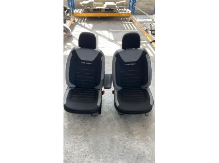 107614744-2d8e3099-ba5f-4e90-9ea0-c58409851721-Piece-Interieur-complet-873702624R-DACIA-SANDERO-2-PHASE-2-a37c9c374cab033c44353b689a271961d882f93ec6371ce1b7d7044452b748c9_m.jpg