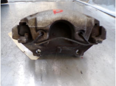 107615406-6b1ff138-feca-4f6b-b392-cc92db0ddc5b-Piece-107615406-Etrier-avant-droit-410014752R-DACIA-SANDERO-2-PHASE-2-09i-12V-TURBO-TCE-90-009b99d19ada5802df8e943ec465cbca894a4e613c08d13a6e1311ad0662a70a_m.JPG