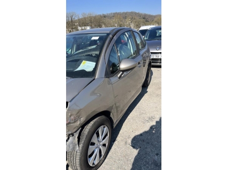 Vehicule-CITROEN-C3%202%20PHASE%201-2010-74a47ab3aa042c86857ca902fc100d102bef7768934240aa19748e83002b6362_m.jpg
