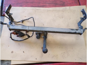 107740796-974ac20d-34a0-4e5b-9f87-9af10f89498d-Piece-Attelage-PEUGEOT-4e2d77cbdf916d04df196d094c92be2e71619d79d45e884bd3d60e18cd3125c6_m.JPG