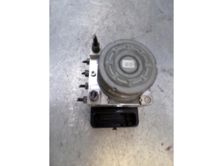 107753794-db999548-5cb3-42e9-b9f8-c1893e746186-Piece-Bloc-ABS-PEUGEOT-02e686f7b68ce3c5d77ef8d6996f554c27a1ed54bd39147e371b4c057a97551e_m.JPG