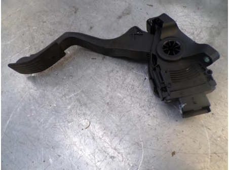 107753921-22a4c419-040a-441c-98d6-2e4dcbbb148f-Piece-Pedale-daccelerateur-PEUGEOT-254e7f9e6f588ccc1fc227a90695102befe91708fea336ef233265796b09eeef_m.JPG