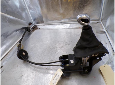107405661-89887bd6-94da-49ff-97c8-64e45f06e39d-Piece-107405661-Cable-levier-de-vitesses-PEUGEOT-2008-1-PHASE-1-16-BLUE-HDI-8V-TURBO-0f4f42c9a15b950d7f73a2cd8f1650b23c8cadada6075c4929db2f6f2331f3cb_m.JPG