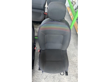 107679612-b0d25def-69e0-4f32-8c60-4451733a6a15-Piece-Interieur-complet-876709231R-RENAULT-TWINGO-2-PHASE-2-e051cd7645e7e695f27e0384a12833313efbbdb318840f34b18695cd9a02914c_m.jpg