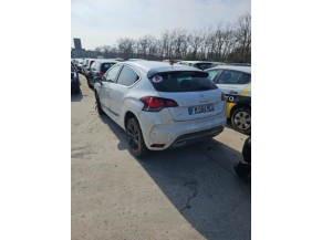 107773611-0ef486d2-20ac-4014-8696-04e441bc746f-Piece-Renfort-pare-choc-avant-CITROEN-DS4-062d1e0d08cc90eea60ee1c14b63ccf8f4a0f247b864a49f3af8486523c1b62f_m.JPG 2