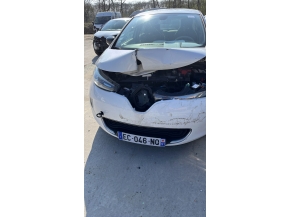 Vehicule-RENAULT-ZOE%201-2016-a70af75a69acbf35bd72cad0d365e0ca647d22943ba720b21c11e55f77013e58_o.jpg
