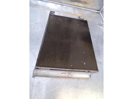 107829646-429a027a-bb72-4b76-bd64-5102458410b3-Piece-Radiateur-clim-RENAULT-085bf6146e1f48e4ee638047827d6f1a08e9e635c7f1fd8eacf6cf1914db7be1_m.JPG