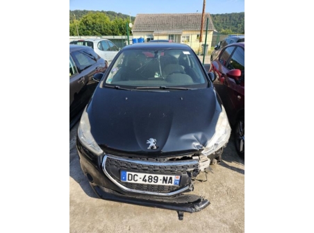 Vehicule-PEUGEOT-208%201%20PHASE%201-2014-8df46158e8fcc159602ce4eb05781b8362e9a838a8dd91a16f0b6751b62f08a5_m.jpg