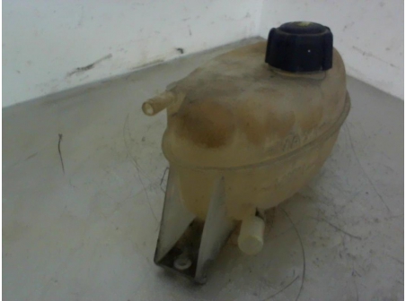 Piece-Vase-dexpansion-7701206774-7700312900-RENAULT-TRAFIC-II-COMBI-PHASE-2-Diesel-141586c0499780034f74d01738e536b615c2a4fcb0d14b868028f0a30b0cacf2.jpg