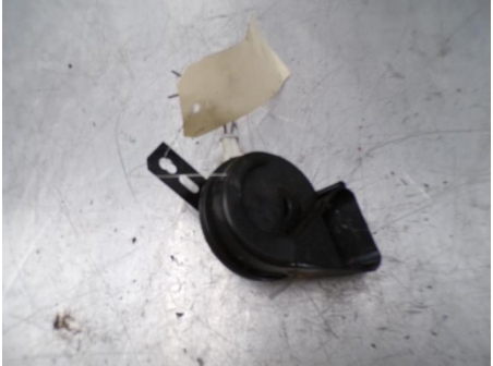107644980-ba9bf63b-7c65-4e8c-ae7c-acdfc2ebd5df-Piece-107644980-Avertisseur-Klaxon-256101691R-RENAULT-ZOE-1-ZE-ELECTRIQUE-19a4c25a8dde0ab0393f506aad270ec8c3cce998b5701b64102d9de9c57f0445_m.JPG