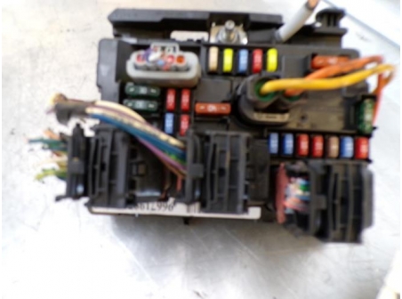 107818640-3fa2b548-8945-40fe-88bb-7bcd39be66ea-Piece-107818640-Boitier-servitude-moteur-CITROEN-C3-PICASSO-PHASE-1-16-HDI-16V-TURBO-86e398a2e0c7a0e812cfa579672dfcf9aa8d4b237177e2b6bc3a660fc1e2456d_m.JPG
