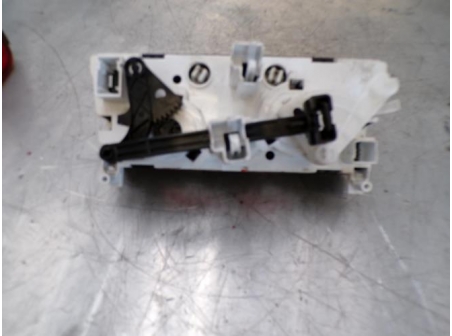 107976193-d0e837ce-4e71-48cd-a545-7f6432c508b1-Piece-107976193-Commande-chauffage-CITROEN-C3-PICASSO-1acf857f1532f90684381aa1e03991905b56ee7ddf7fa4da3e8c3b8b8e2ca5b6_m.JPG