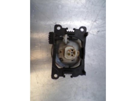 107987479-badd9b22-2e32-4cb0-8f65-5989130ab7db-Piece-Anti-brouillard-droit-CITROEN-c42dadd29c61449e919061711feb5db1b69ec2be872da79656b549b902ceda62_m.JPG