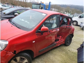 Vehicule-RENAULT-TWINGO%203%20PHASE%201-2017-b3692cf6864aa8f32f105d2d1e54bbc74ee844080bd46ad9caabe0e97ee4fa9b_m.jpg 2