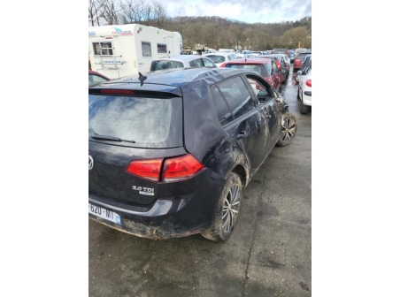 Vehicule-VOLKSWAGEN-GOLF%207%20PHASE%201-2016-7449a812ff8fb254a43b3defc9ab89221984bd33ea885094e45ac5c02c7f8863_m.jpg