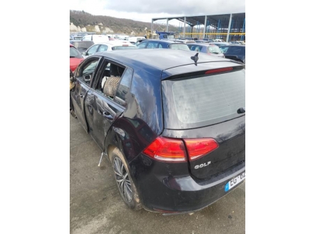 Vehicule-VOLKSWAGEN-GOLF%207%20PHASE%201-2016-e902594ae6fb085e7d0aaeb45e8fd4d69cd51e2da4df83fc4072fa86800f5da6_m.jpg