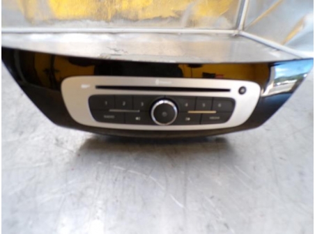 107816479-20725b53-67f8-4e29-b2a0-4d2b3b279f6f-Piece-107816479-Autoradio-281155678R-RENAULT-LAGUNA-3-PHASE-3-BREAK-20-DCI-16V-TURBO-ed6e68ebaacee0d48297a4306aa2cafd0ff0ab9ba20168ded860673f8f1a8d2f_m.JPG