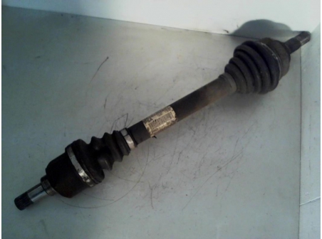 Piece-Cardan-gauche-(transmission)-PEUGEOT-308-PHASE-2-ESSENCE-9beaf4c399c83f160eb48dacf3e267030a160a17455748bde604ea016b8f5ec9.jpg
