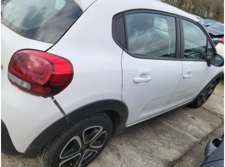 Vehicule-CITROEN-C3%203%20PHASE%202-2021-bfd34eb7759e5d0be782b8aa4a216953bb74c491074c00299c972706eafe1460_m.jpg