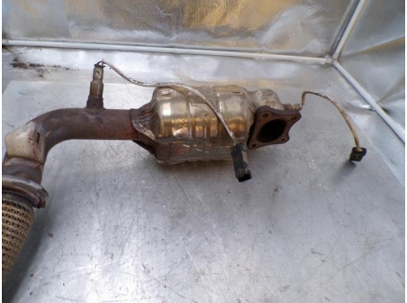 108074828-d205d48e-2c3c-437e-a9ce-408d2ce0b2e5-Piece-Catalyseur-CITROEN-C3-2-PHASE-2-10-VTI-12V-e07b97739d3d6f6ddee3b0123349d685acb5971666e43be16a9079f00fedebd4_m.JPG