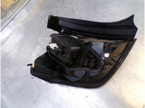 107940681-6e47f26c-39ed-4f3d-95d7-4974ef699b42-Piece-107940681-Feu-arriere-principal-droit-9803928480-CITROEN-C3-2-PHASE-2-10-VTI-12V-49711acd8821d325ce8bbf9a3f8826b7c3ffec620e345fa63762e72d4a615cd6_m.JPG 2