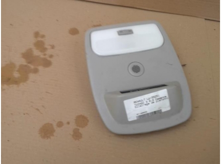 108009722-c1e86edd-ba7f-4529-b3de-ce50bc3e8658-Piece-108009722-Eclairage-de-plafonnier-RENAULT-TWINGO-3-Essence-c8e93891f2a0486d649f67004a17c96d125100dc80275b3ecab588fe784eed27_m.jpg