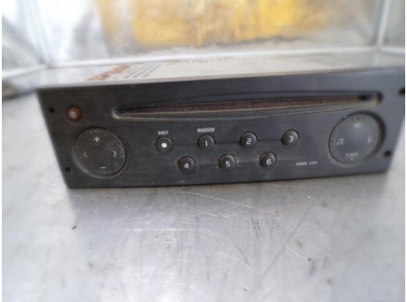 108157216-348ca117-cd26-4738-a33f-069234723987-Piece-Autoradio-RENAULT-215df038f9e95ff5f2a1cc663800c3b359ac3ed2ac07672b2ea530b40a0921fb_m.JPG