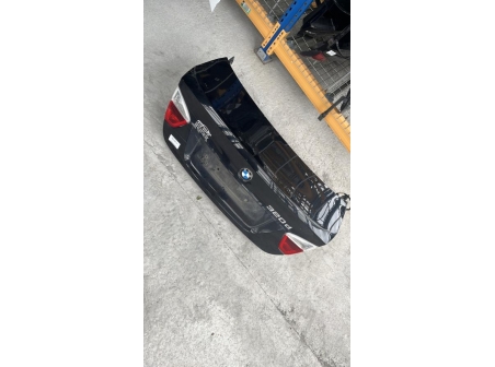 107402262-80787ae5-274b-458d-b590-b787e607ab63-Hayon-arriere-41627151491-BMW-SERIE-3-E90-PHASE-1-73dbd0ea54bfeac74355e6f4df14ea922cf34f72f36de4f11e1dfcd5fee8a9ec_m.jpg